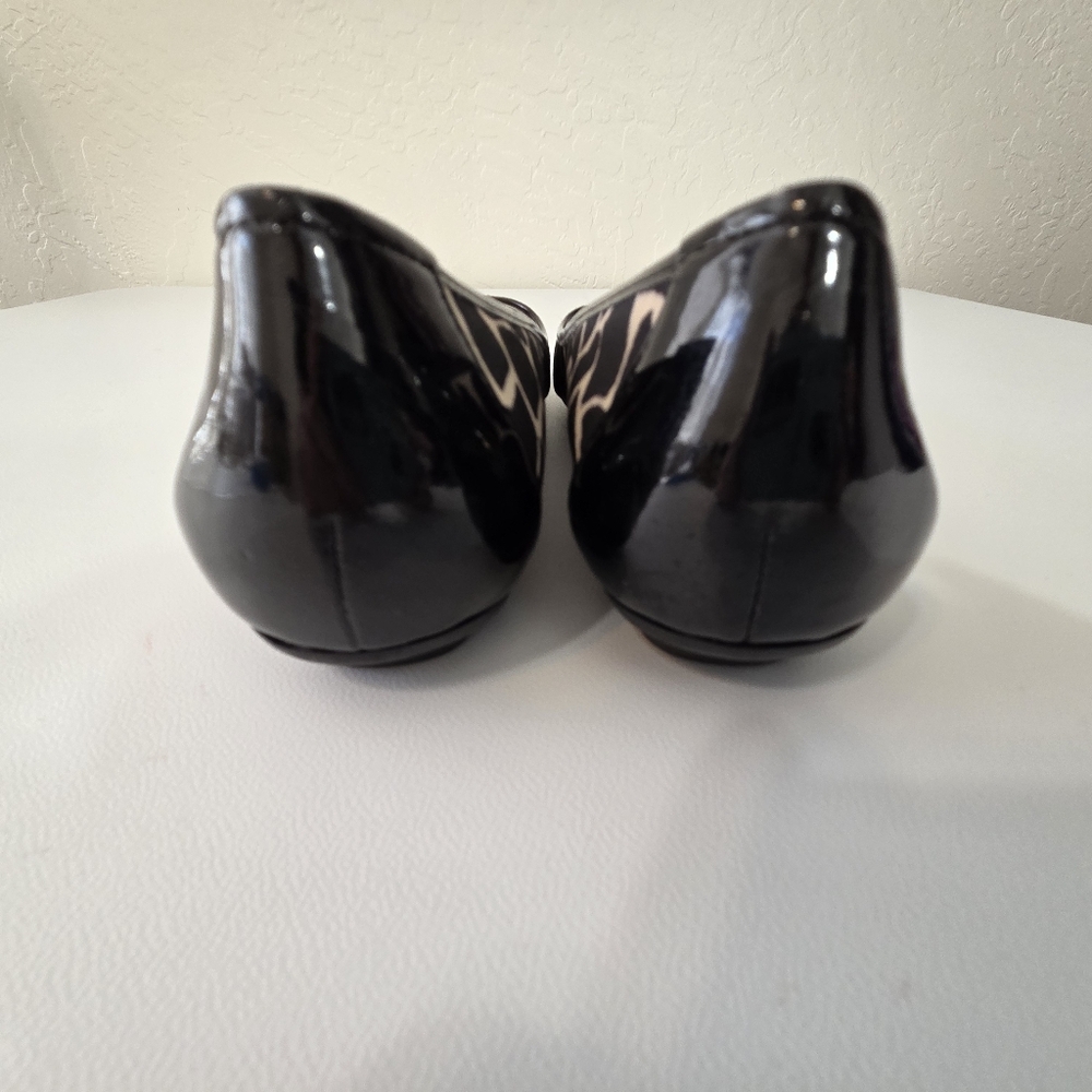 Bandalino Giraffe Print Peep-Toe Flats - Picture 8 of 11
